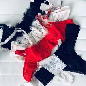 Victoria’s Secret 3 bras&2 panties Bundle